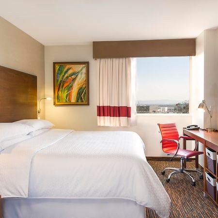 Four Points By Sheraton Queretaro Norte Buitenkant foto