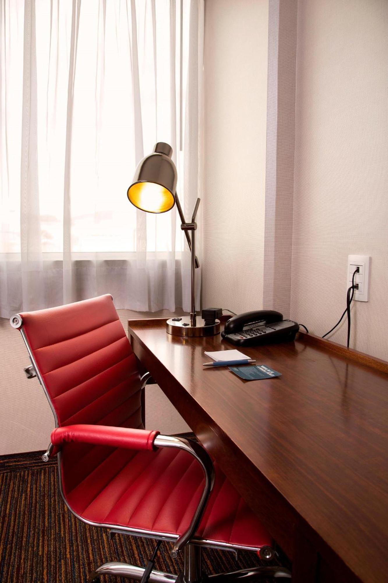Four Points By Sheraton Queretaro Norte Buitenkant foto