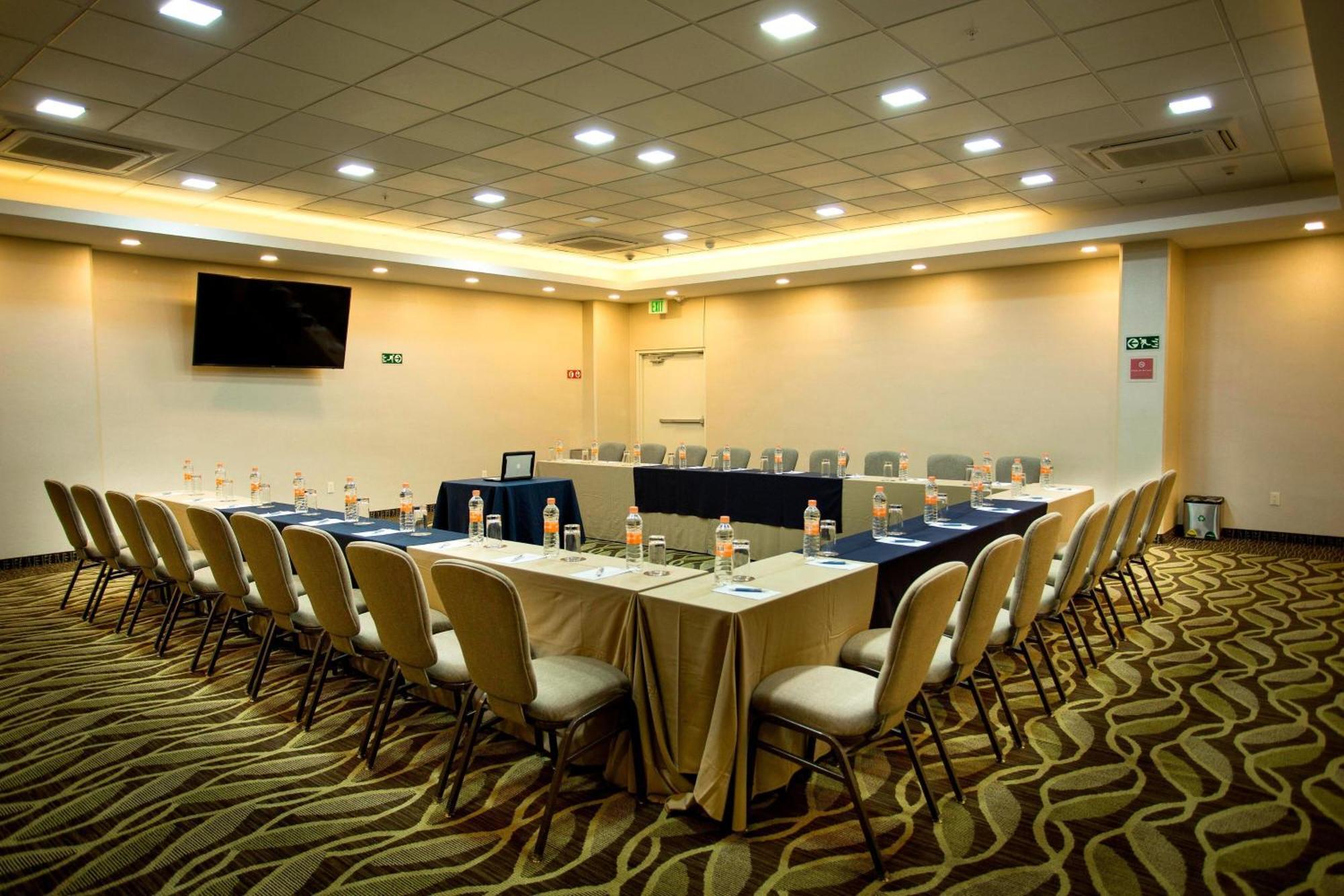 Four Points By Sheraton Queretaro Norte Buitenkant foto