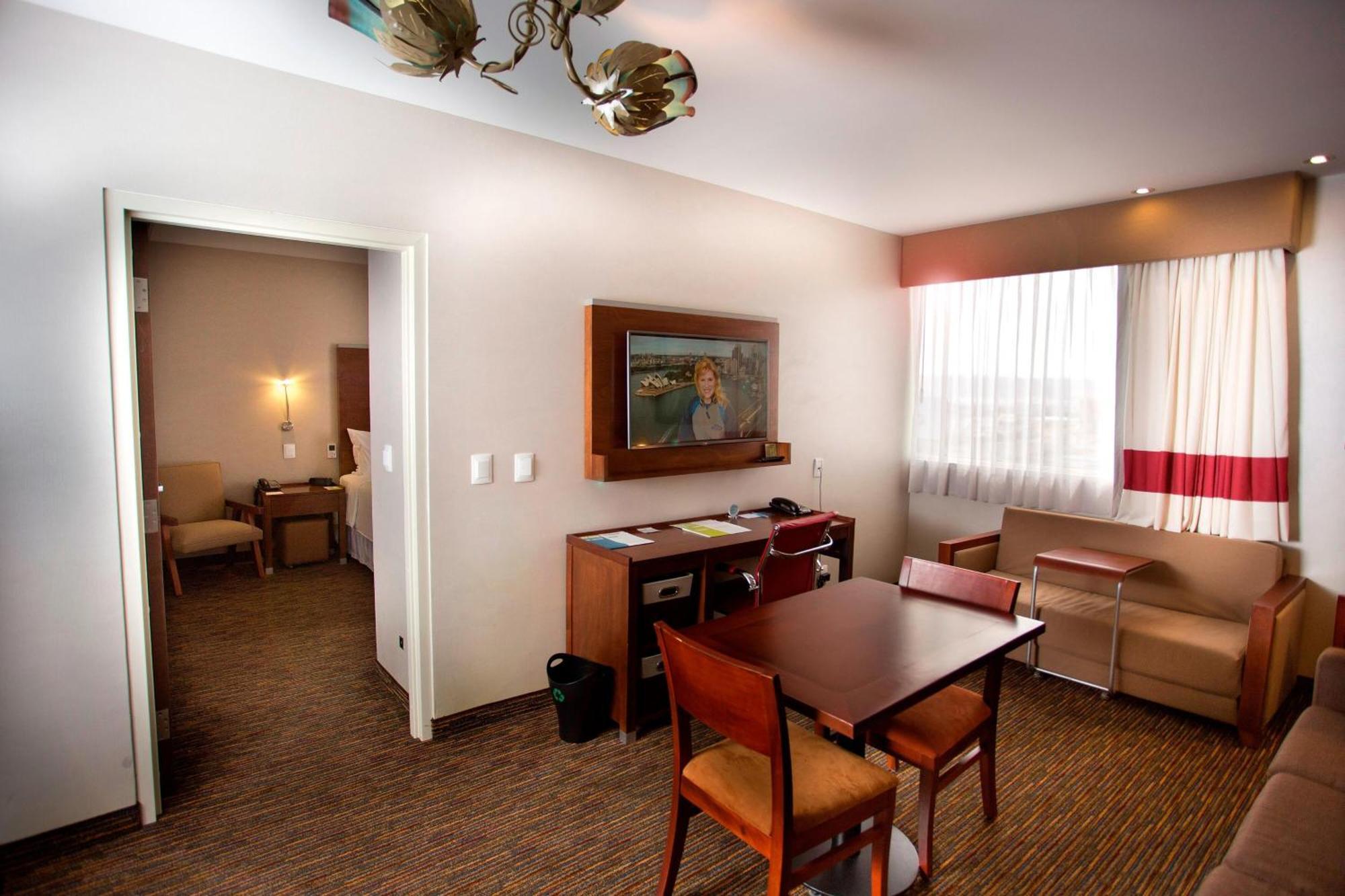Four Points By Sheraton Queretaro Norte Buitenkant foto